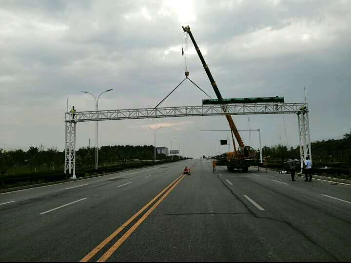 22米跨度龍門(mén)架